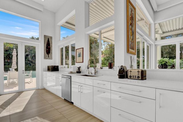 13870 Parc Drive, Palm Beach Gardens, FL 33410