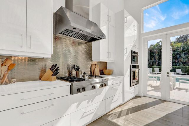 13870 Parc Drive, Palm Beach Gardens, FL 33410