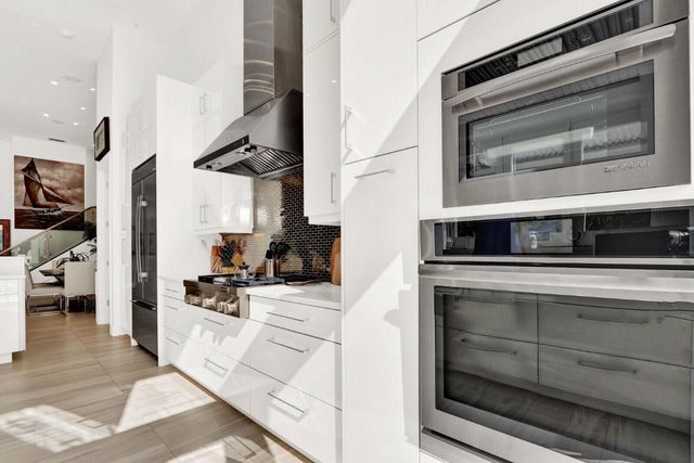 13870 Parc Drive, Palm Beach Gardens, FL 33410