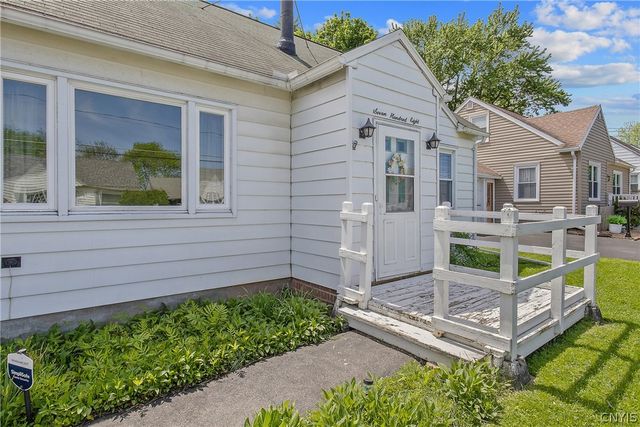 708 Orwood Place, Salina, NY 13208