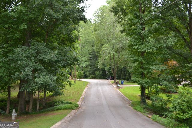 6150 S SKYLINE Drive, Douglasville, GA 30135