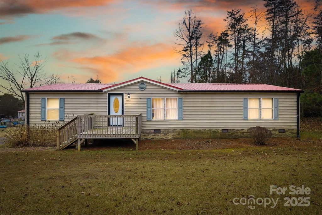 8862 Rhodhiss Road, Connelly Springs, NC 28612