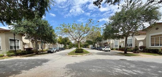 2403 NW 7th Street, Boynton Beach, FL 33426