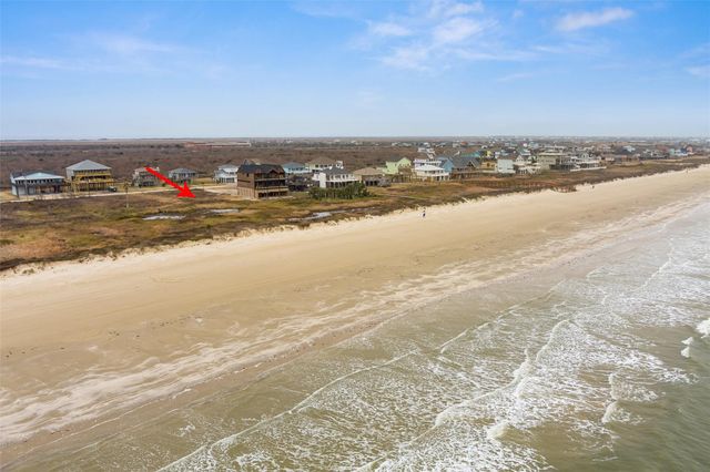 338 Atkinson Street, Crystal Beach, TX 77650