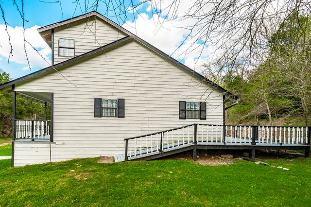 3365 Pleasant Valley Rd, Hartsville, TN 37074