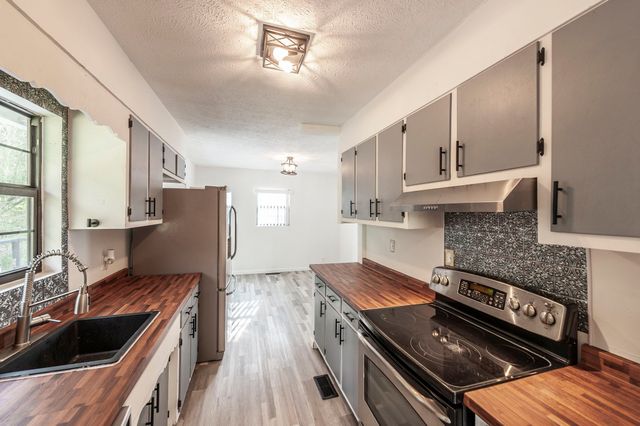 3365 Pleasant Valley Rd, Hartsville, TN 37074