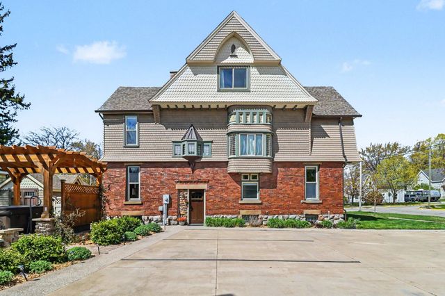 303 S Courtland Street, Hart, MI 49420
