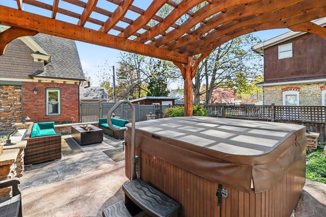 303 S Courtland Street, Hart, MI 49420