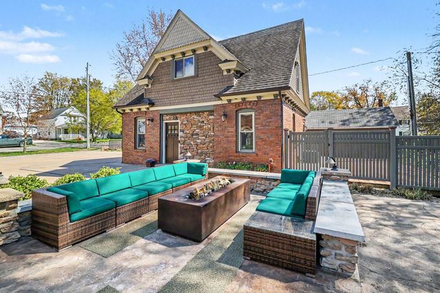 303 S Courtland Street, Hart, MI 49420