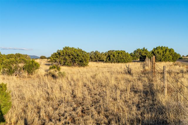 64 Chisholm Trail, Santa Fe, NM 87506