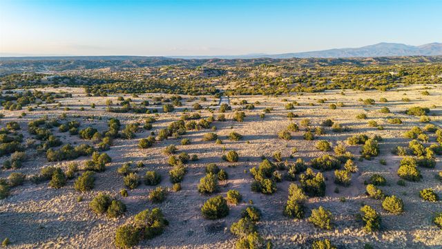 64 Chisholm Trail, Santa Fe, NM 87506