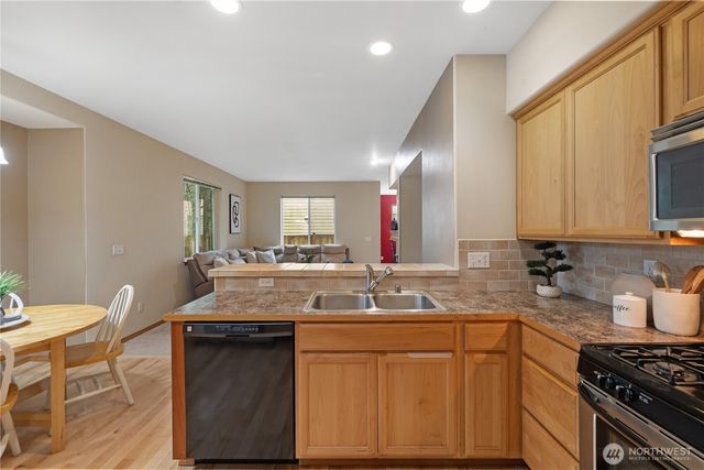 20228 11th Avenue W, Lynnwood, WA 98036