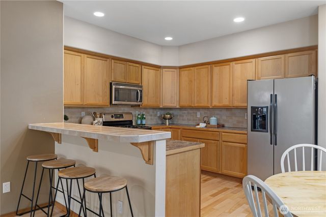 20228 11th Avenue W, Lynnwood, WA 98036