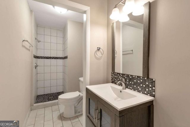 3597 Woodbriar Circle B, Tucker, GA 30084
