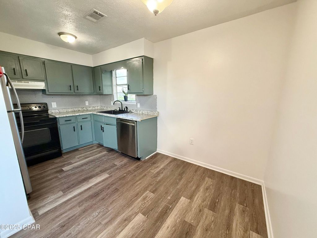 506 N 11th Street A4, Panama City, FL 32404