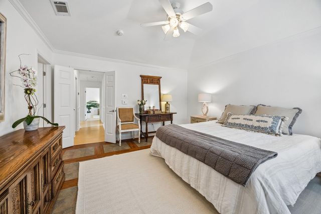 3813 Byron Street, West University Place, TX 77005