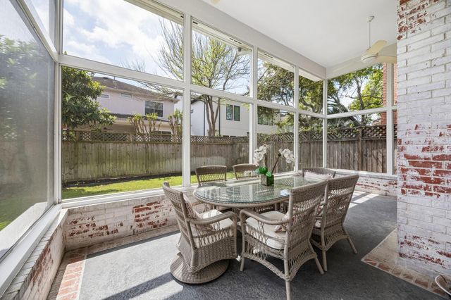 3813 Byron Street, West University Place, TX 77005