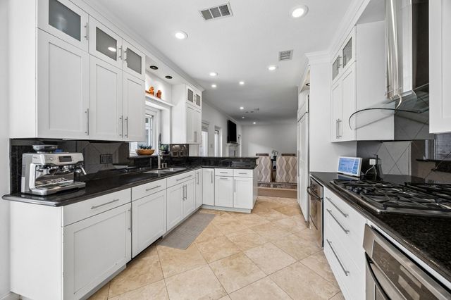 3813 Byron Street, West University Place, TX 77005