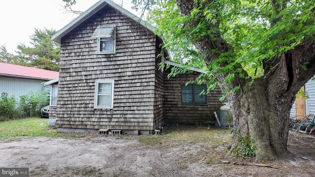 100 BROWN LN, Laurel, DE 19956