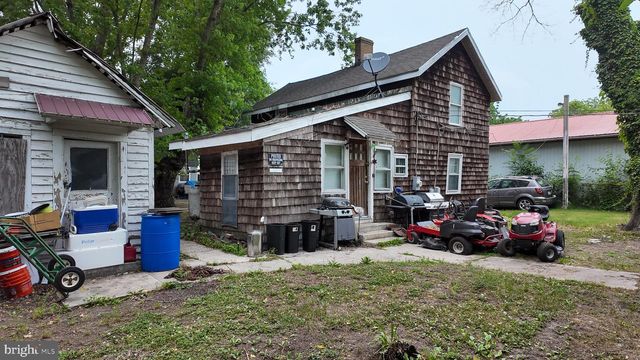 100 BROWN LN, Laurel, DE 19956