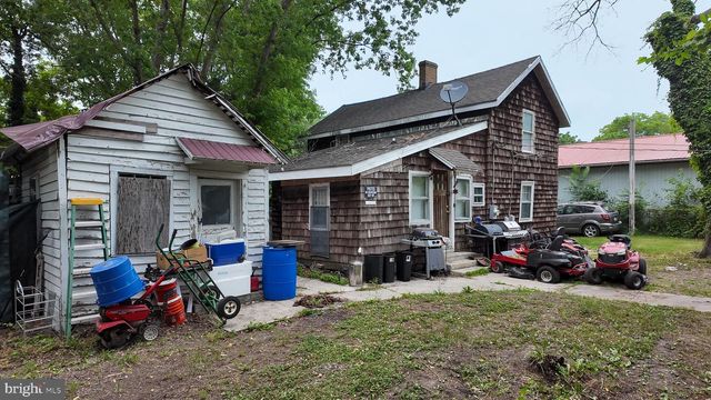 100 BROWN LN, Laurel, DE 19956