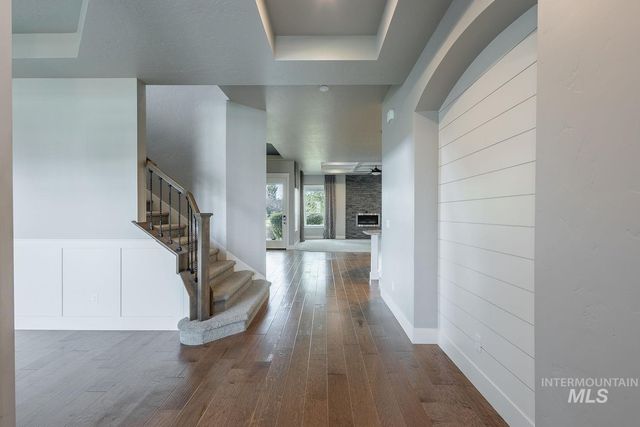 2097 N World Cup Way, Eagle, ID 83616