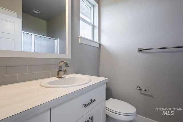 2097 N World Cup Way, Eagle, ID 83616