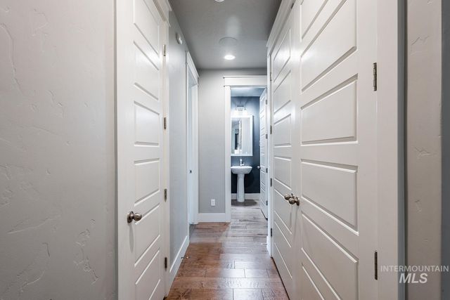 2097 N World Cup Way, Eagle, ID 83616