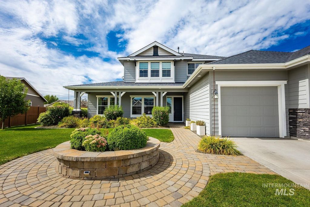 2097 N World Cup Way, Eagle, ID 83616