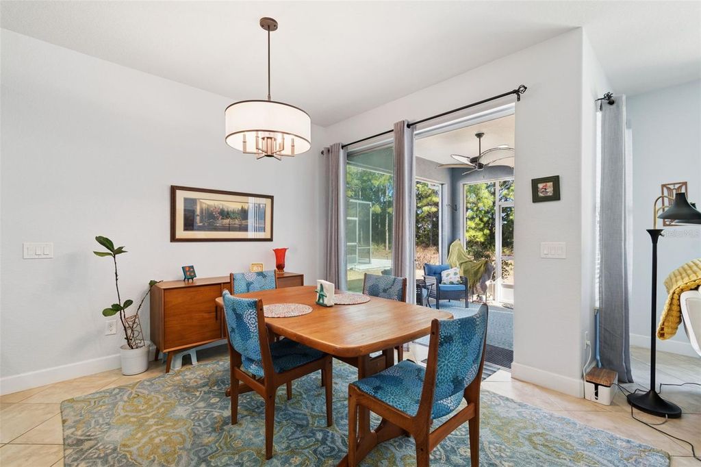 Image 12 of property listing at 9159 SW 70TH LOOP, Ocala, FL 34481