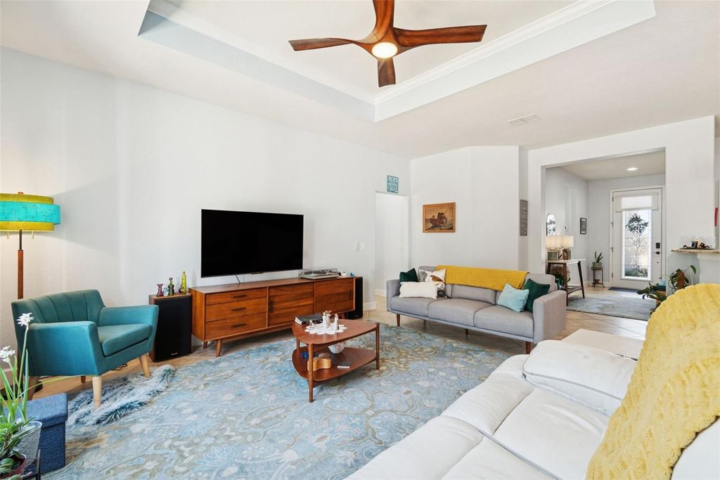 Image 7 of property listing at 9159 SW 70TH LOOP, Ocala, FL 34481