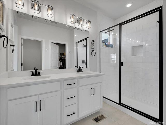 6906 Oak Canyon Cir, Castle Pines, CO 80108