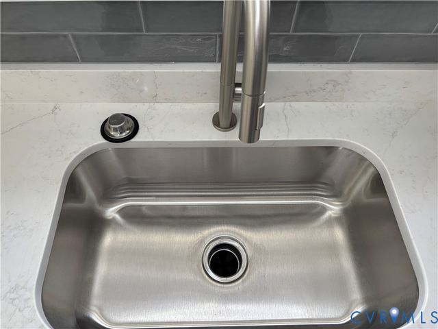 9520 Brant Ln, Glen Allen, VA 23060