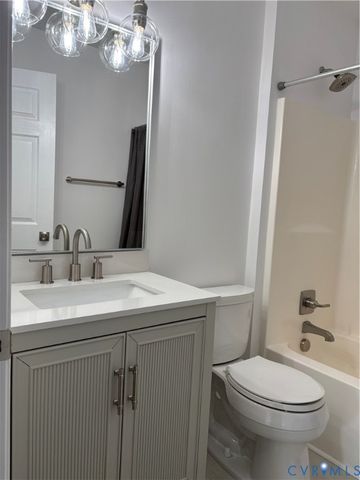 9520 Brant Ln, Glen Allen, VA 23060