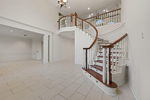 2115 Foreland Drive, Houston, TX 77077