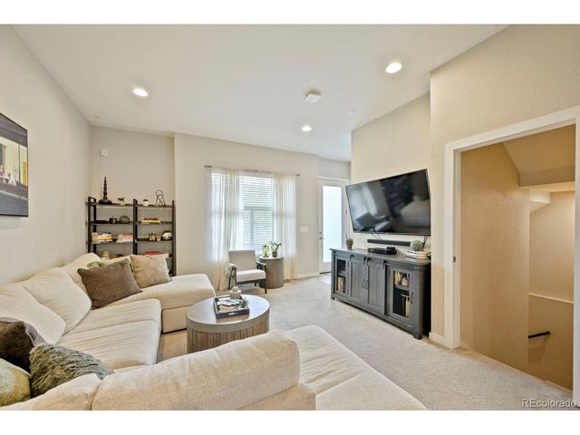 10064 Belvedere Cir, Lone Tree, CO 80124