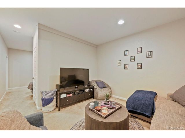 10064 Belvedere Cir, Lone Tree, CO 80124