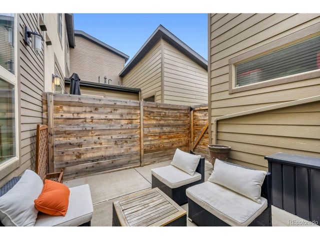 10064 Belvedere Cir, Lone Tree, CO 80124