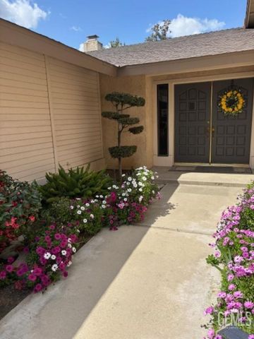 2300 El Portal Drive 69, Bakersfield, CA 93309