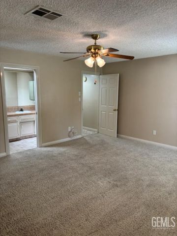 2300 El Portal Drive 69, Bakersfield, CA 93309