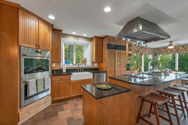 75 Long Pond Road, Dunbarton, NH 03046