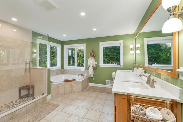 75 Long Pond Road, Dunbarton, NH 03046