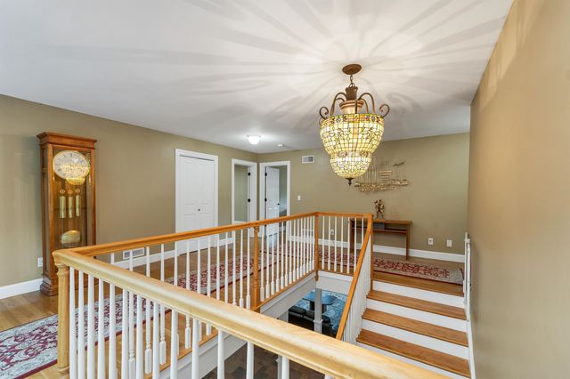 75 Long Pond Road, Dunbarton, NH 03046