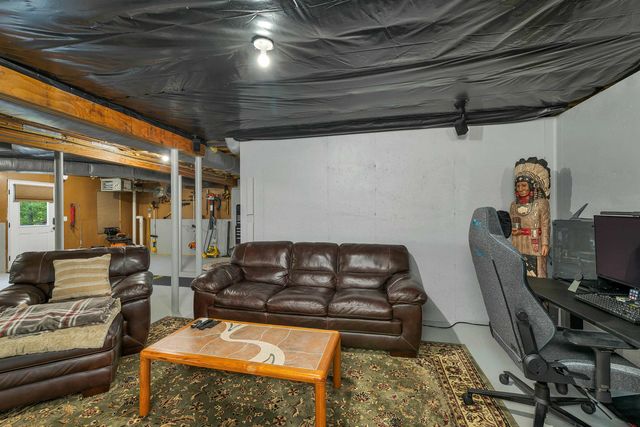 75 Long Pond Road, Dunbarton, NH 03046