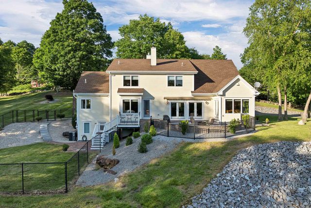 75 Long Pond Road, Dunbarton, NH 03046