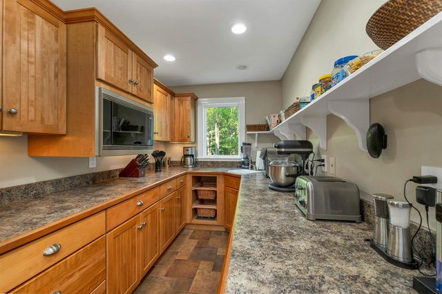 75 Long Pond Road, Dunbarton, NH 03046