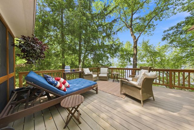 186 Cove Court, Hudson, WI 54016