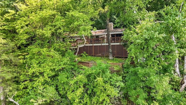 186 Cove Court, Hudson, WI 54016