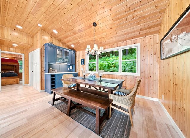 186 Cove Court, Hudson, WI 54016