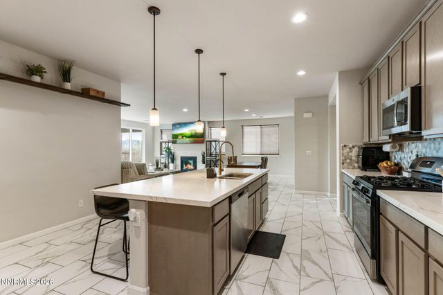 531 Stonehaven Court, Dayton, NV 89403